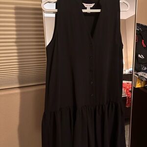 Black Sleeveless Dress